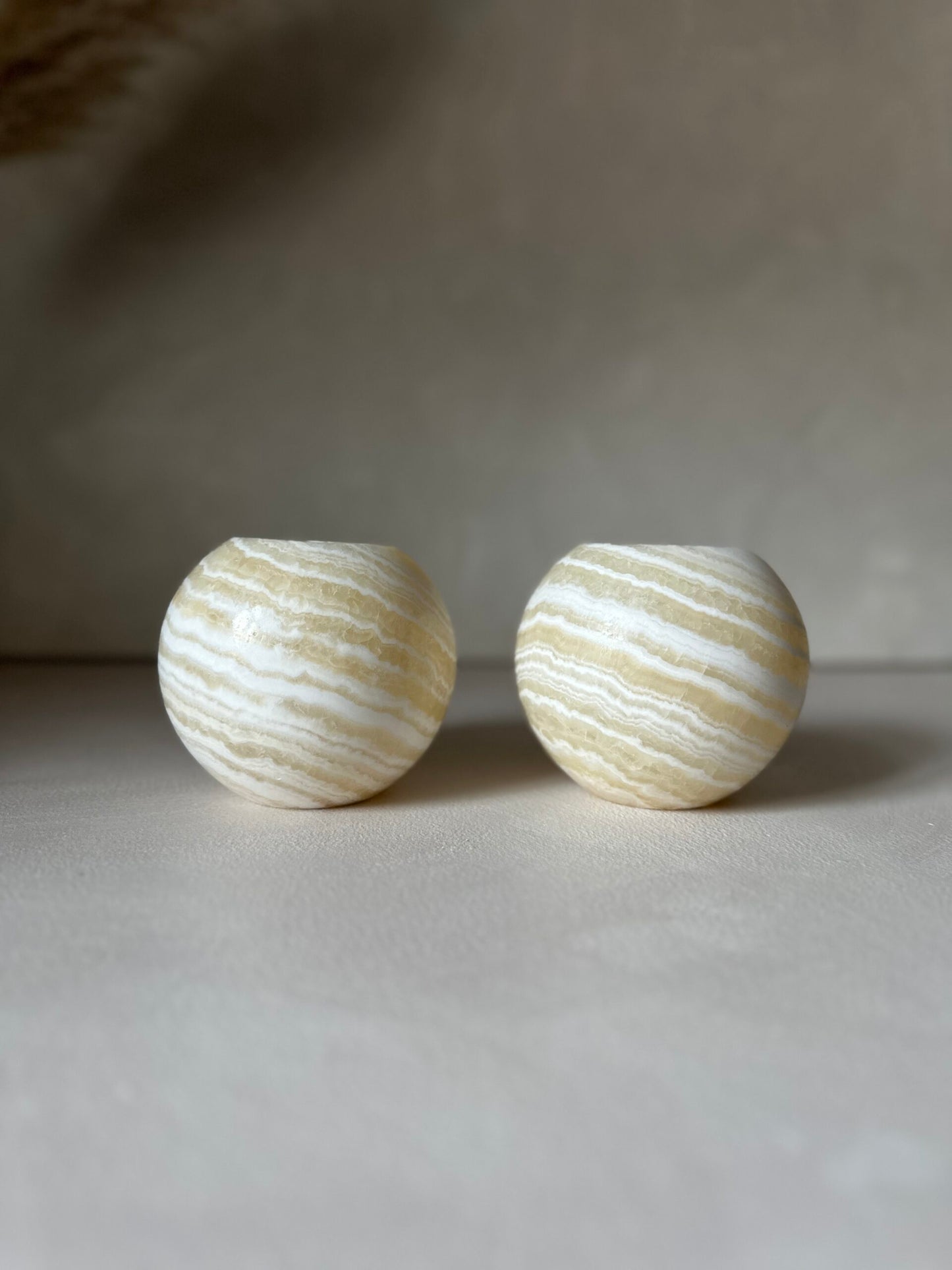 Alabaster | Flow