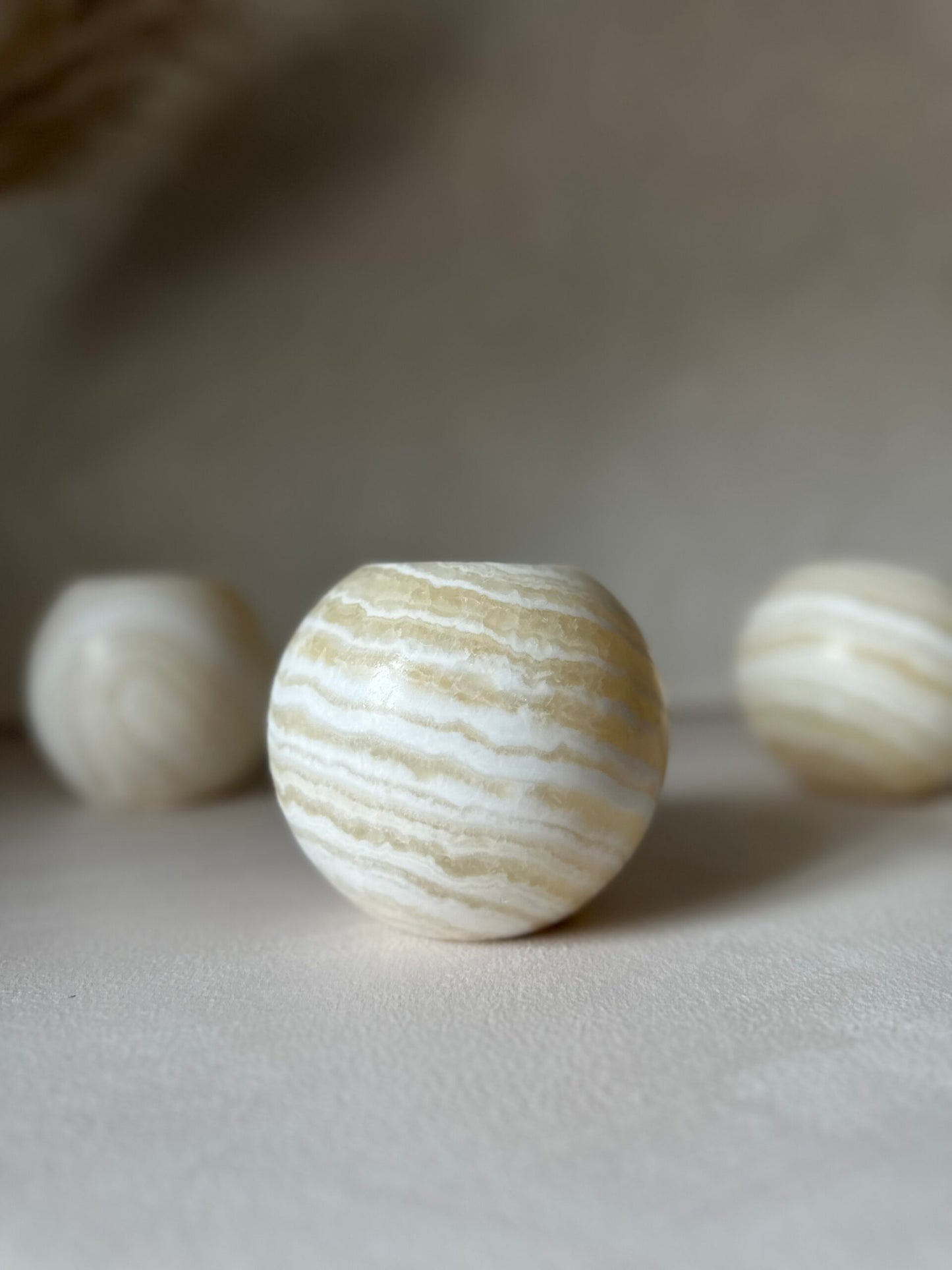 Alabaster | Flow