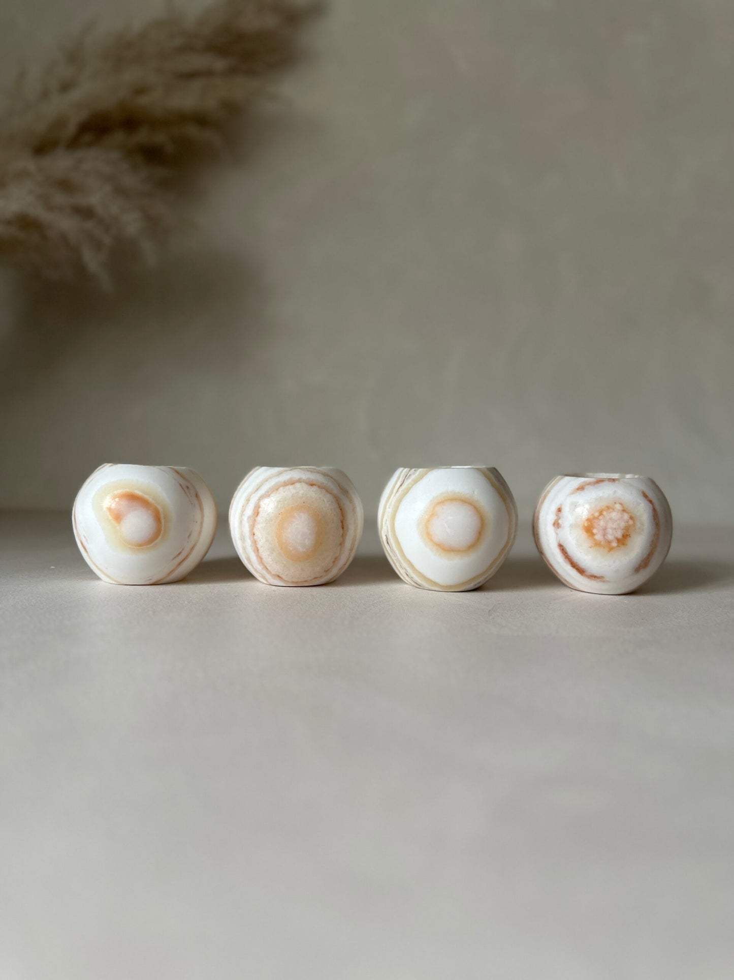 Alabaster | Luma