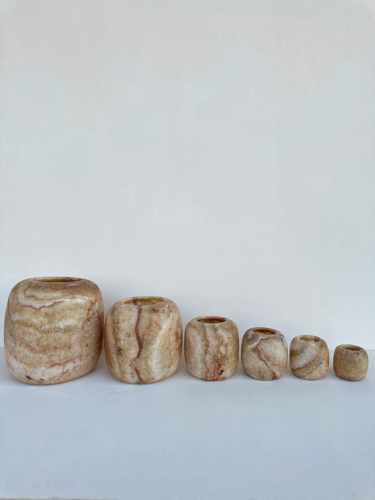 Alabaster | Round - Brown