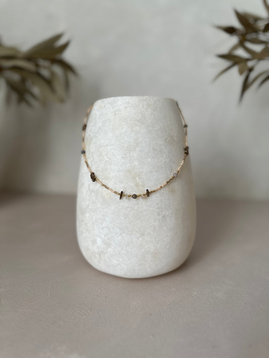 Necklace | Touch of gray