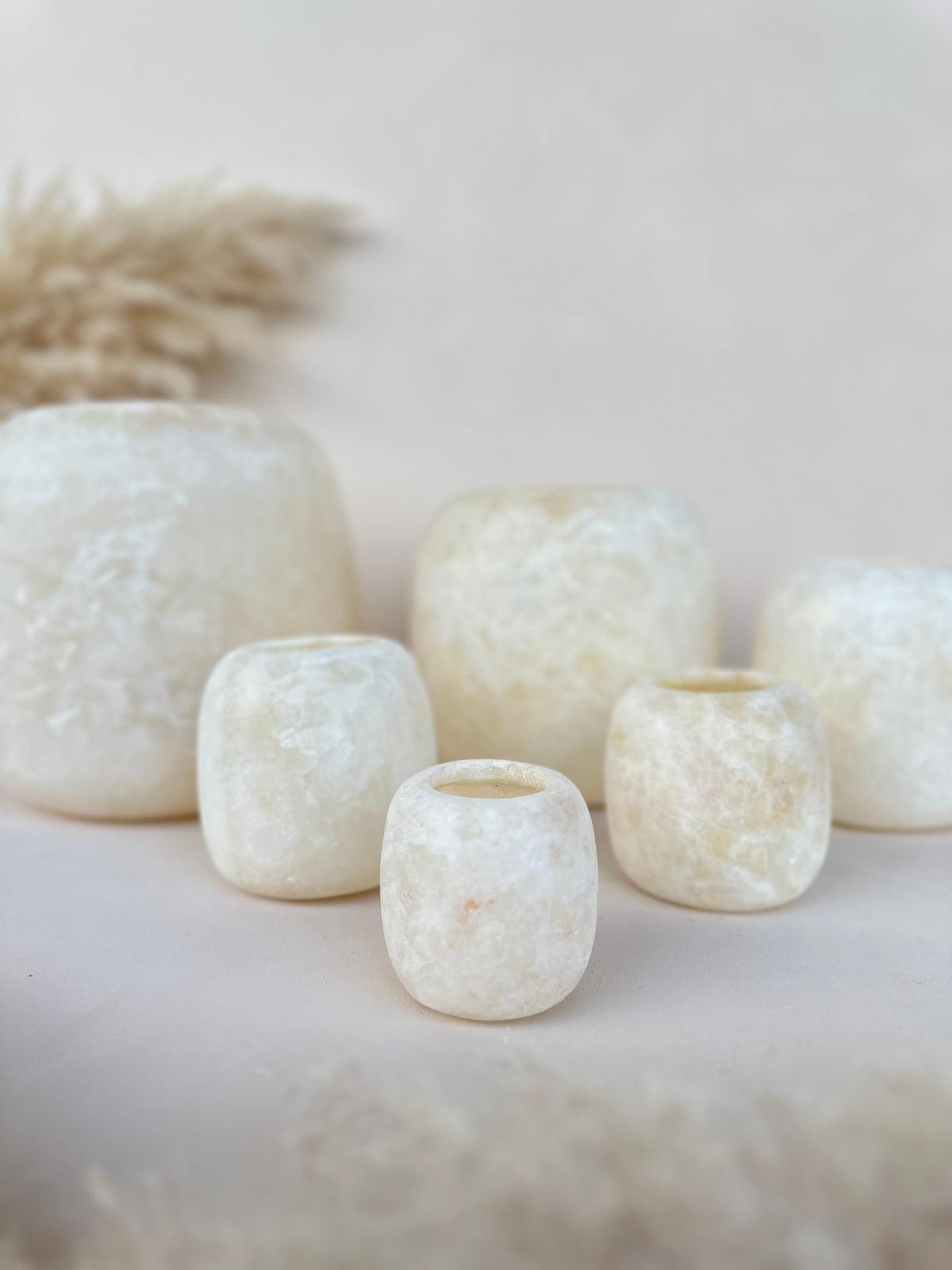 Alabaster | Round - White