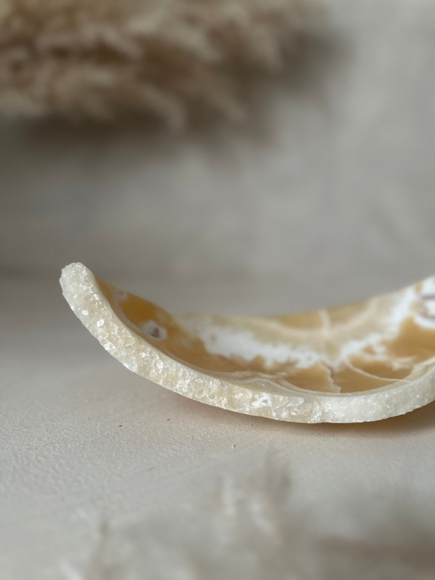 Alabaster Raw | Large 3