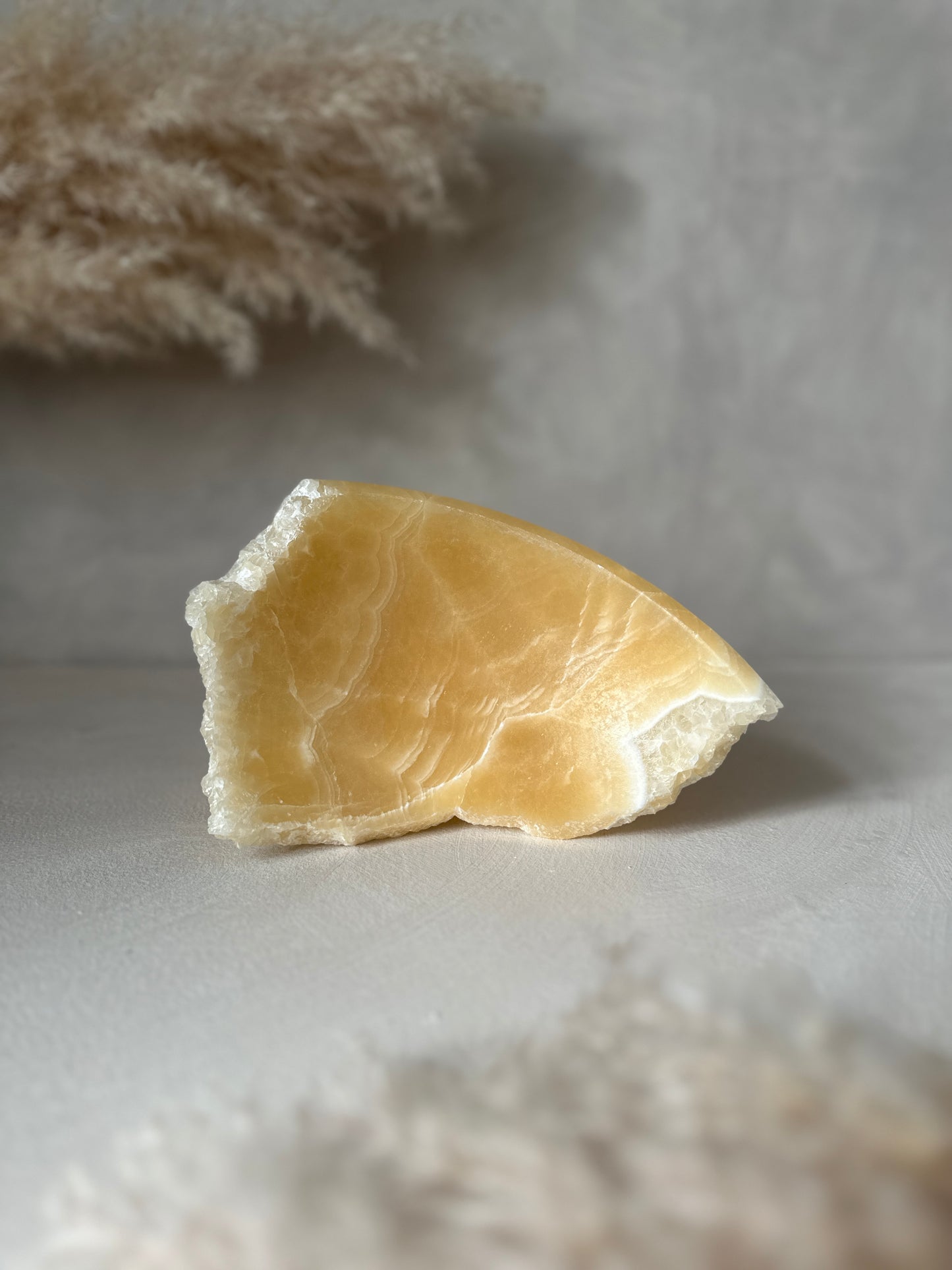 Alabaster Raw | Large 8