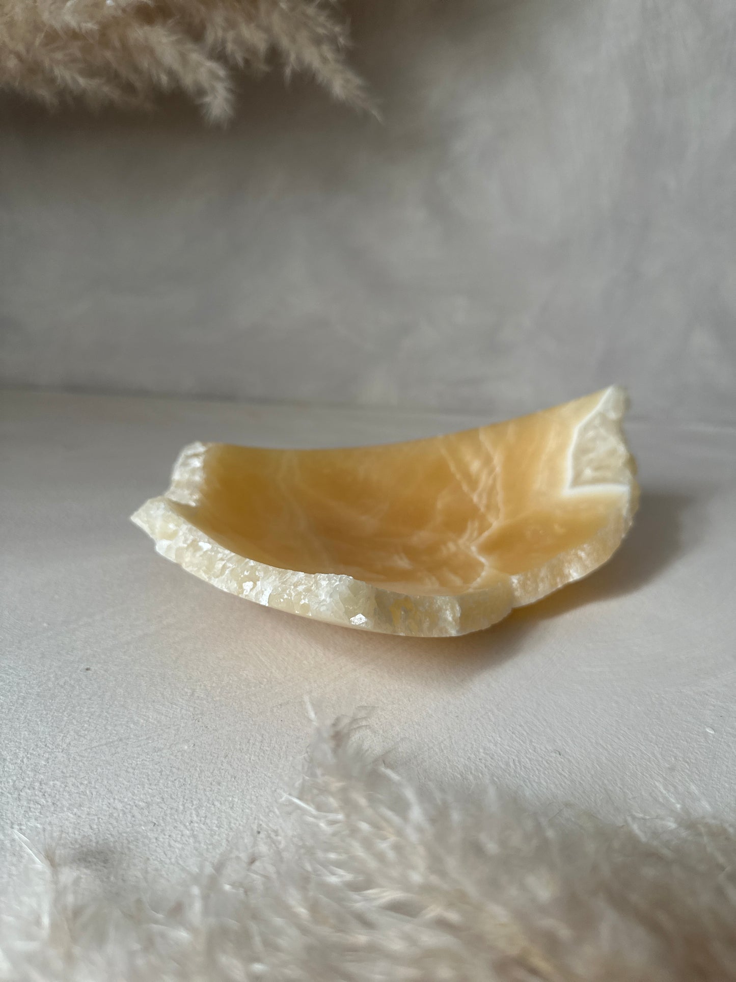 Alabaster Raw | Large 8