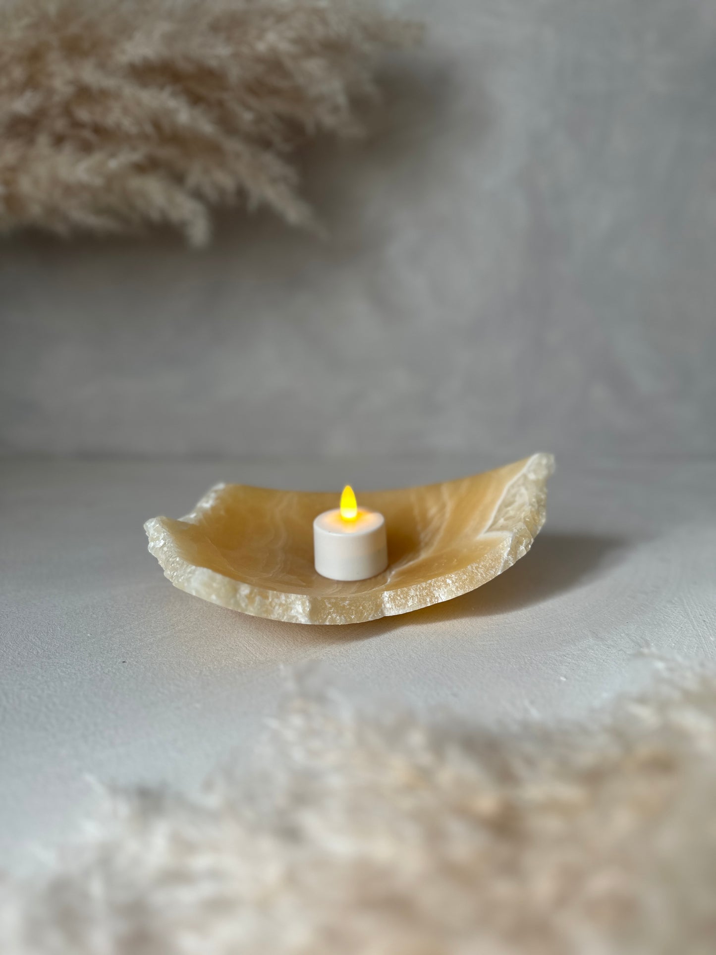 Alabaster Raw | Large 8