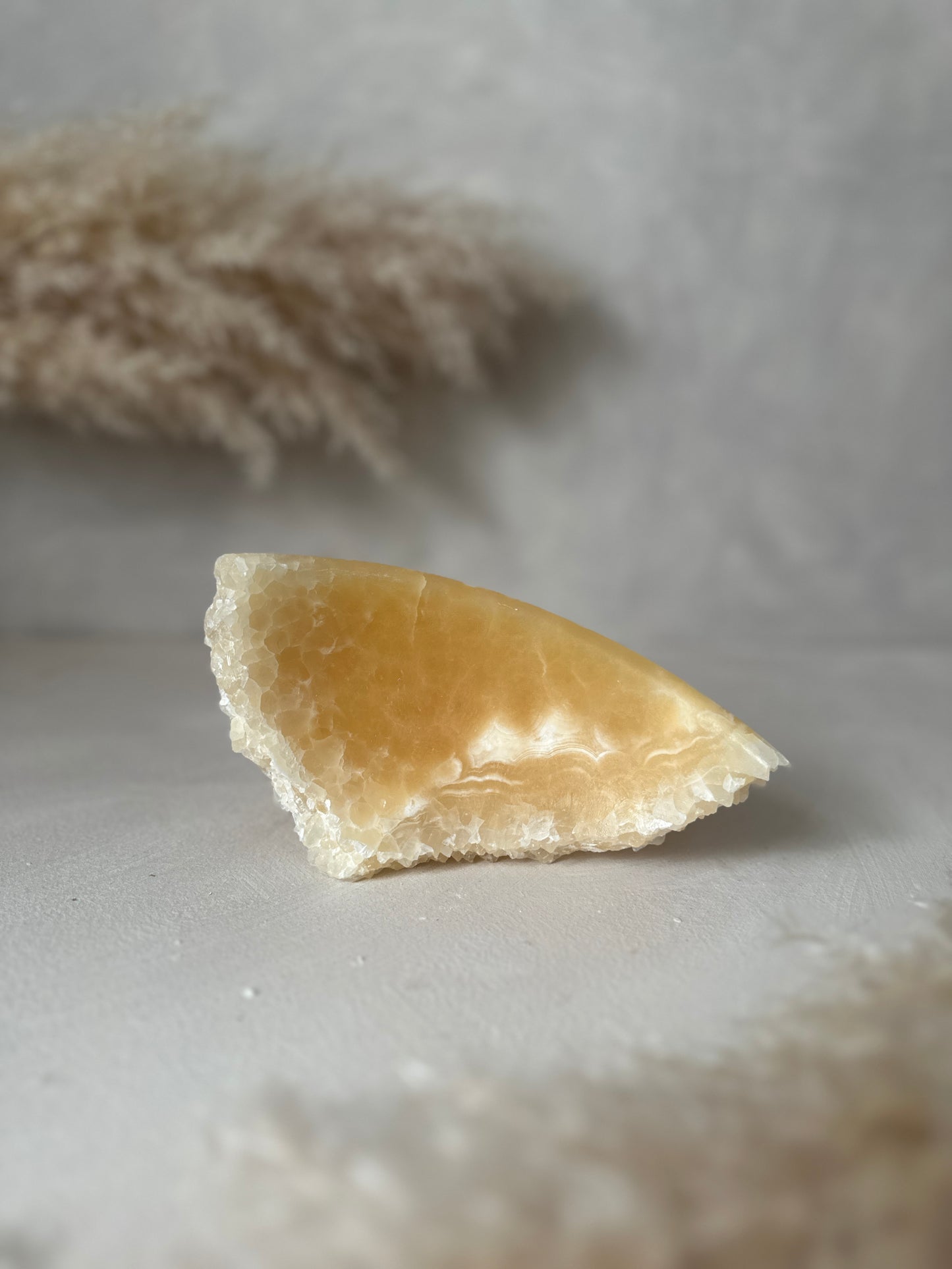 Alabaster Raw | Medium 1