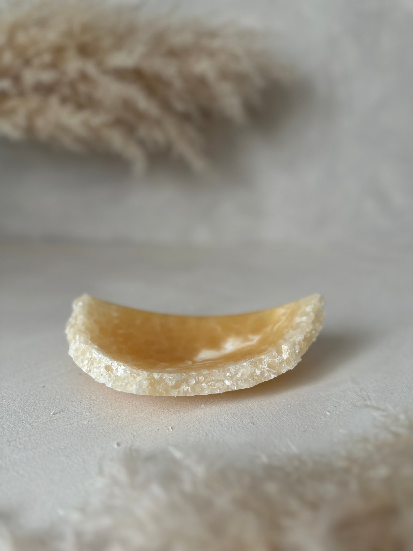 Alabaster Raw | Medium 1