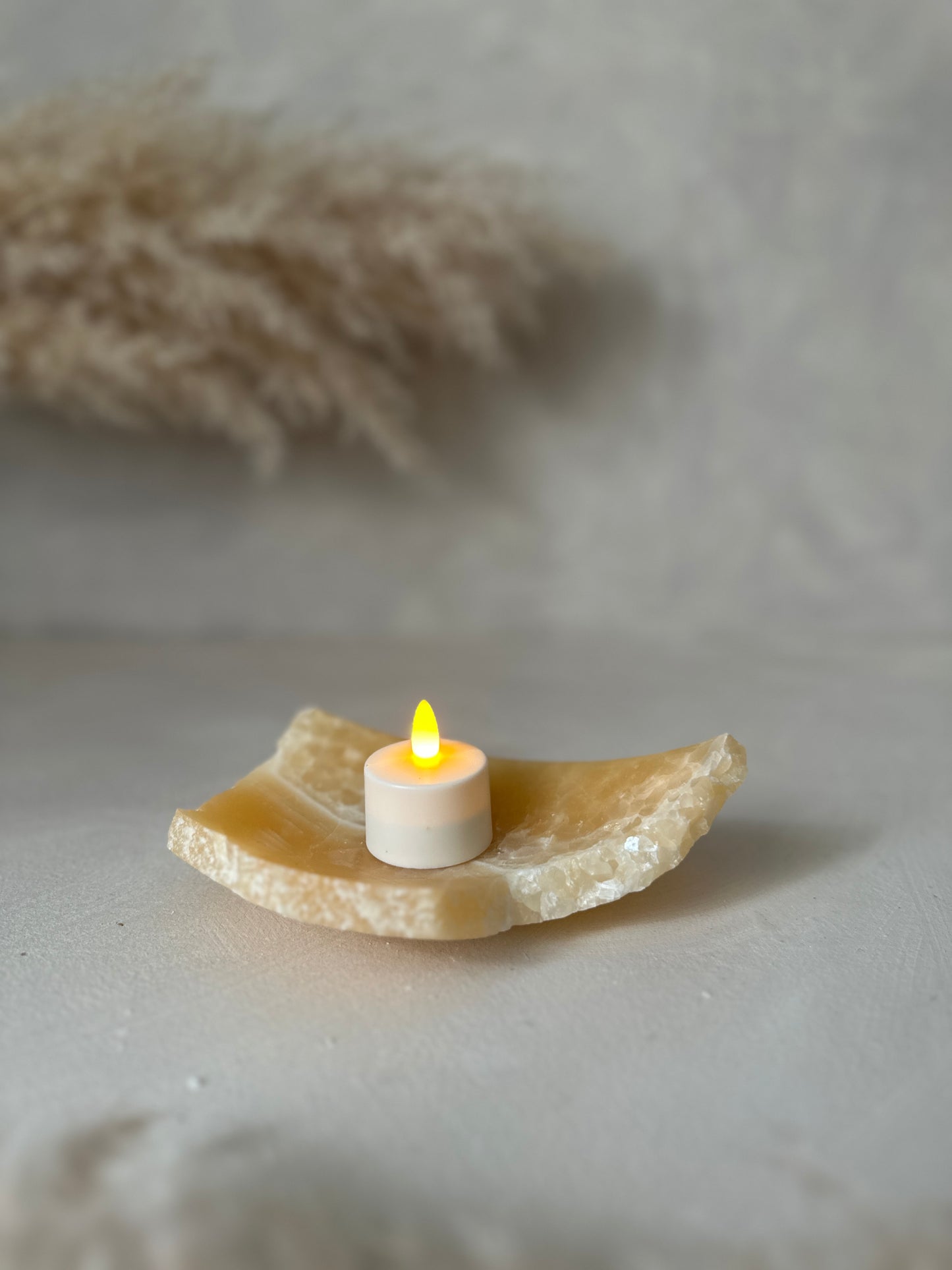 Alabaster Raw | Medium 6