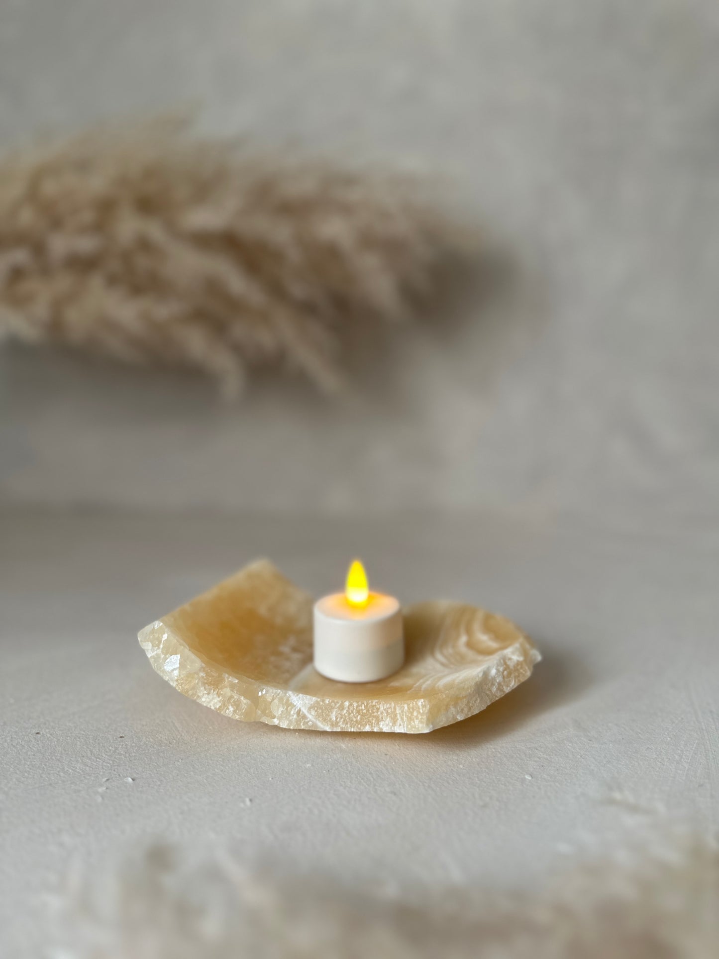 Alabaster Raw | Medium 10