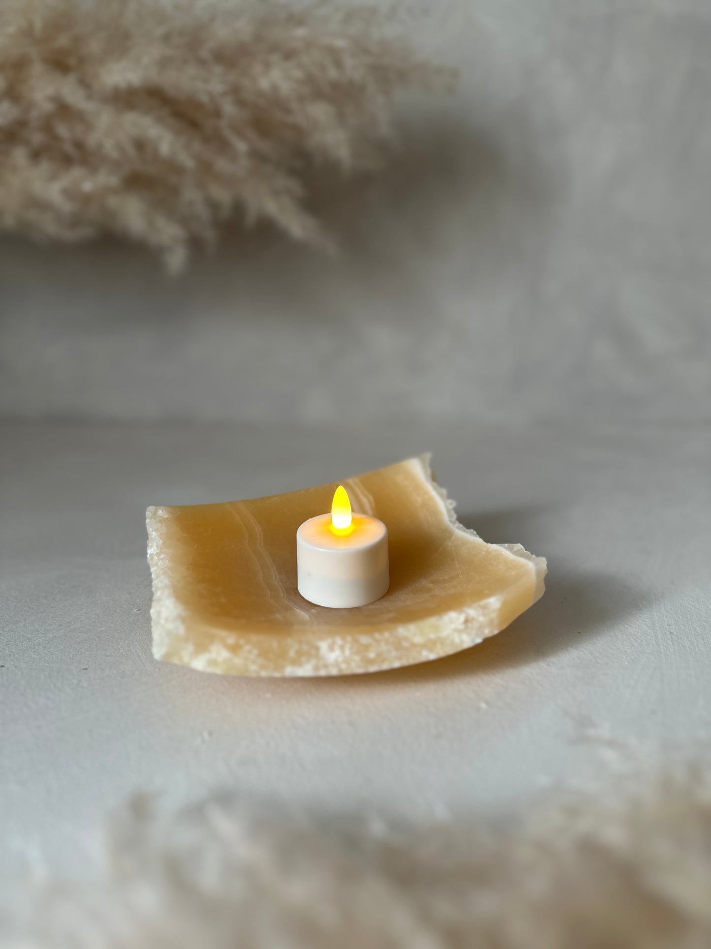 Alabaster Raw | Large 9