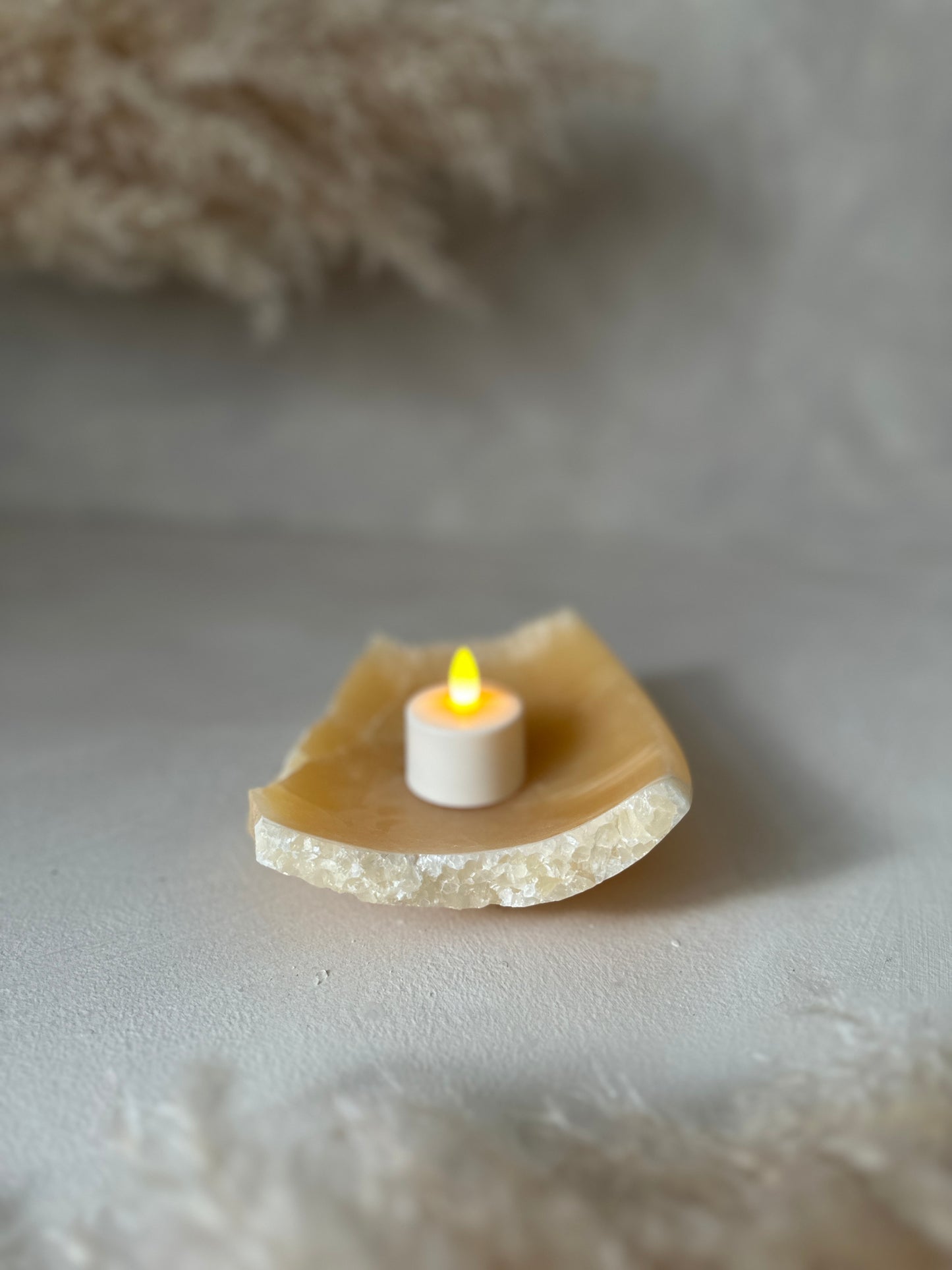 Alabaster Raw | Large 9