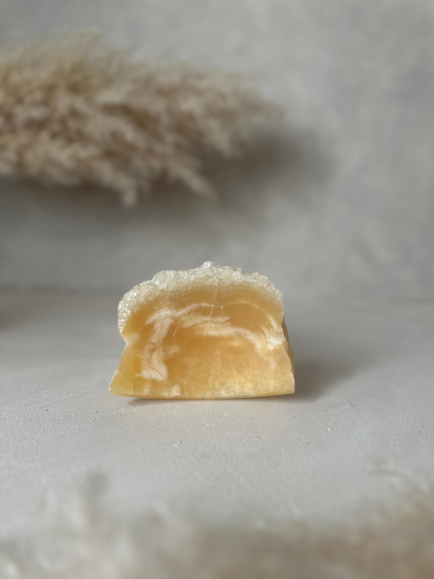 Alabaster Raw | Medium 4