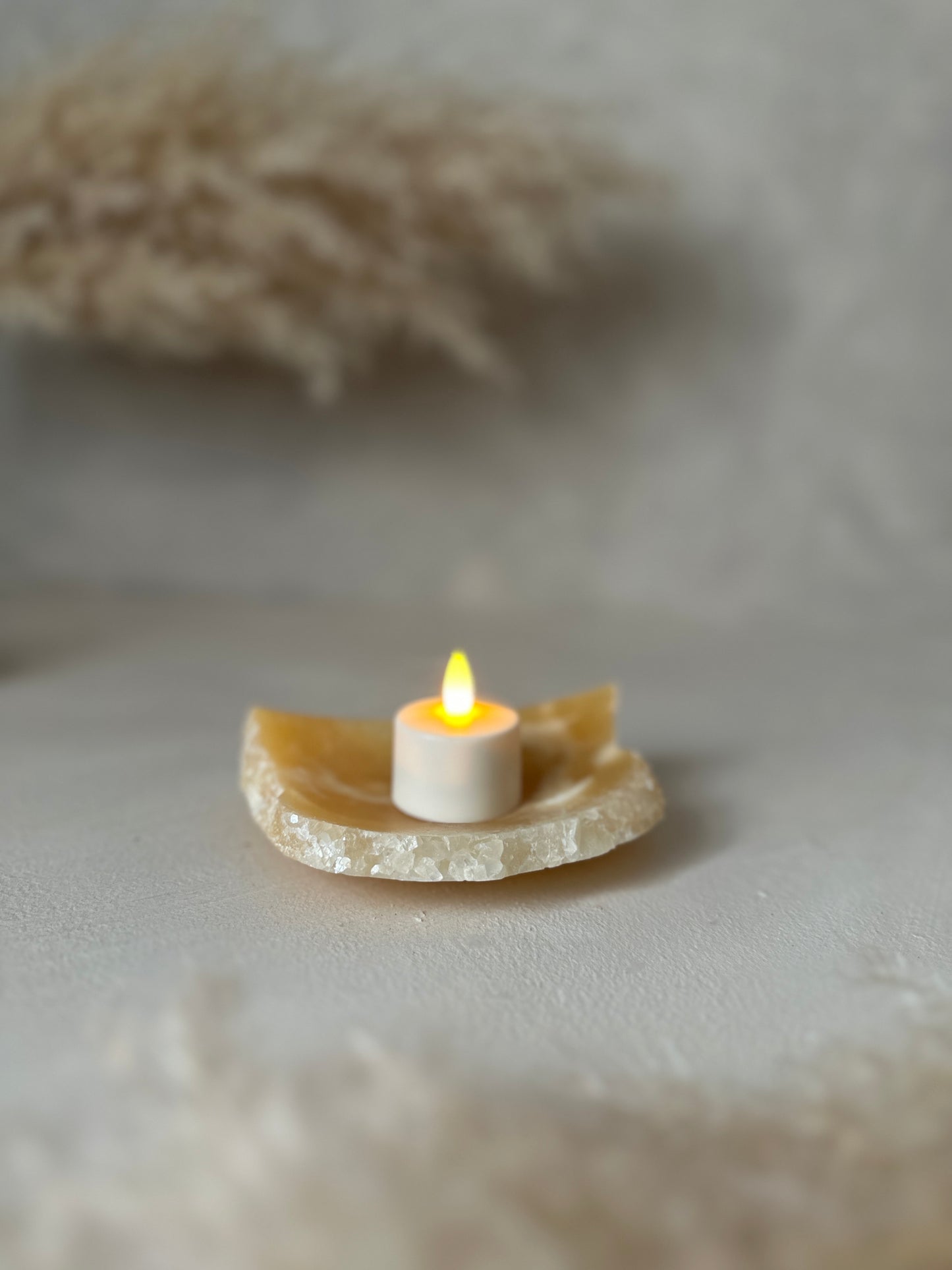 Alabaster Raw | Medium 4