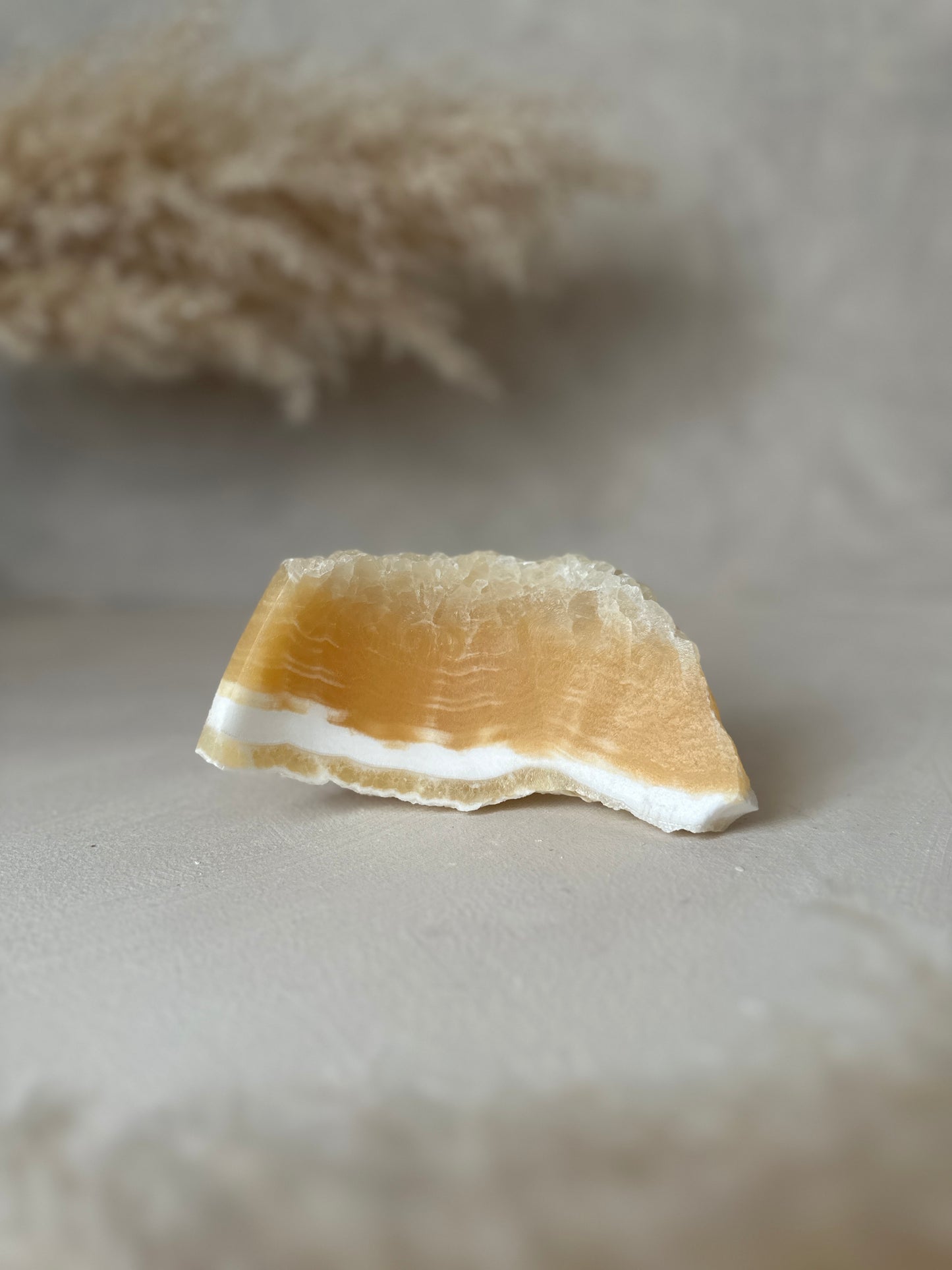 Alabaster Raw | Medium 2