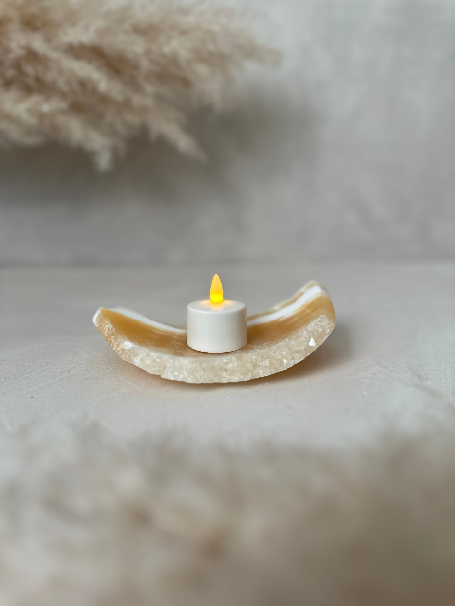 Alabaster Raw | Medium 2