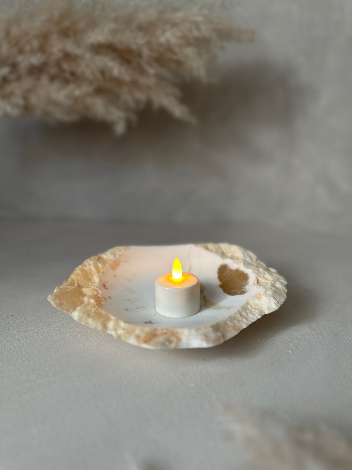 Alabaster Raw | Large 4