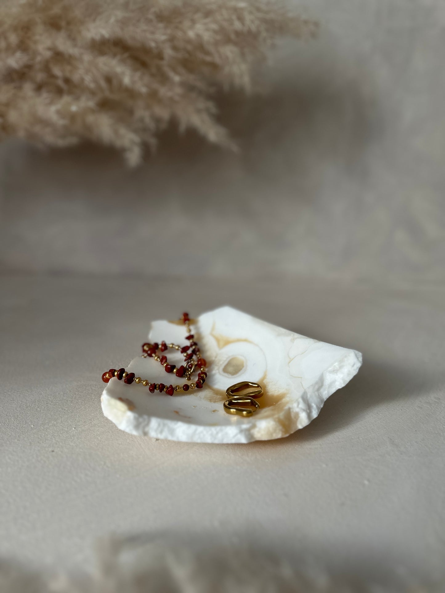 Alabaster Raw | Large 5