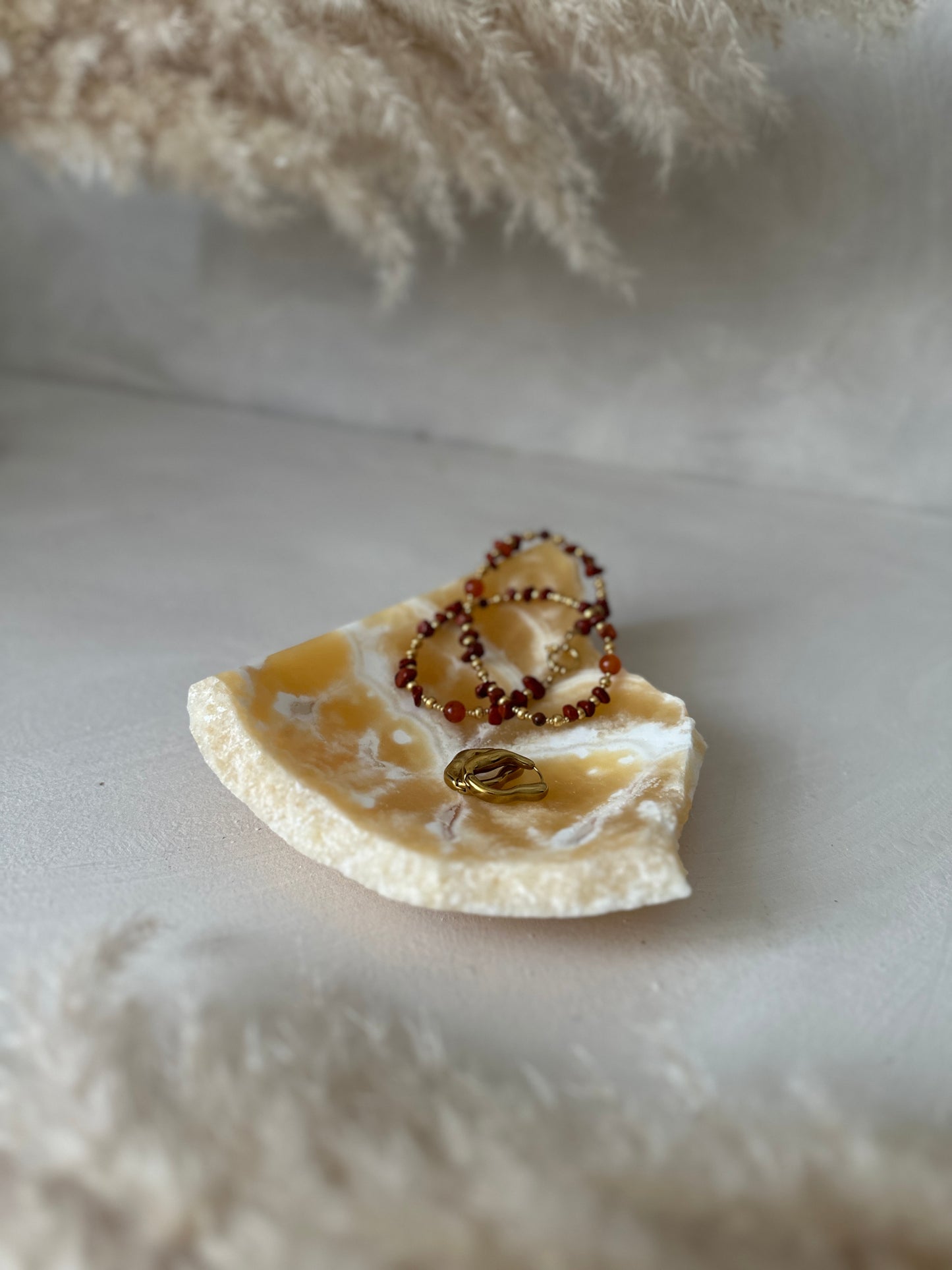 Alabaster Raw | Large 6
