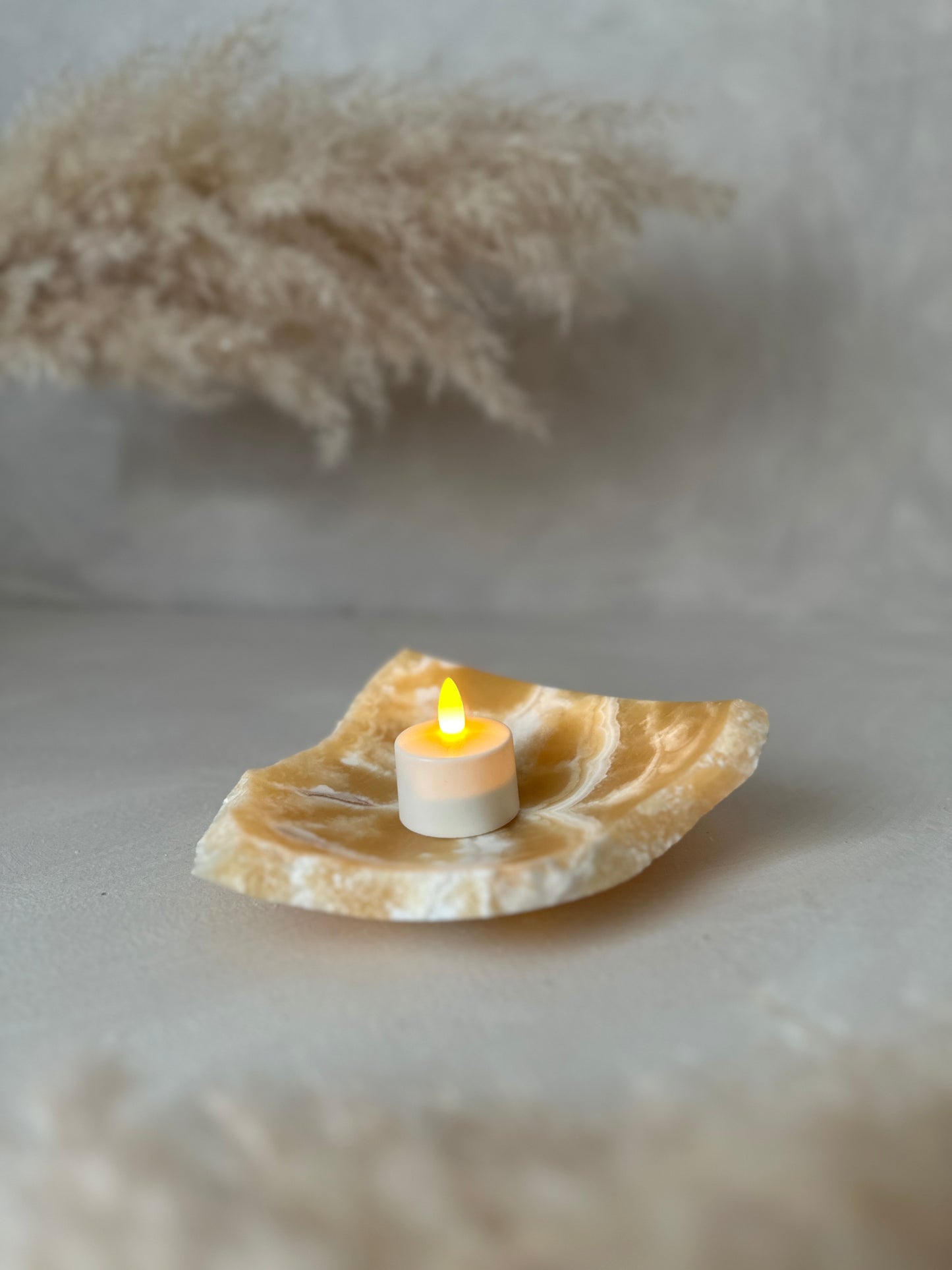 Alabaster Raw | Large 6