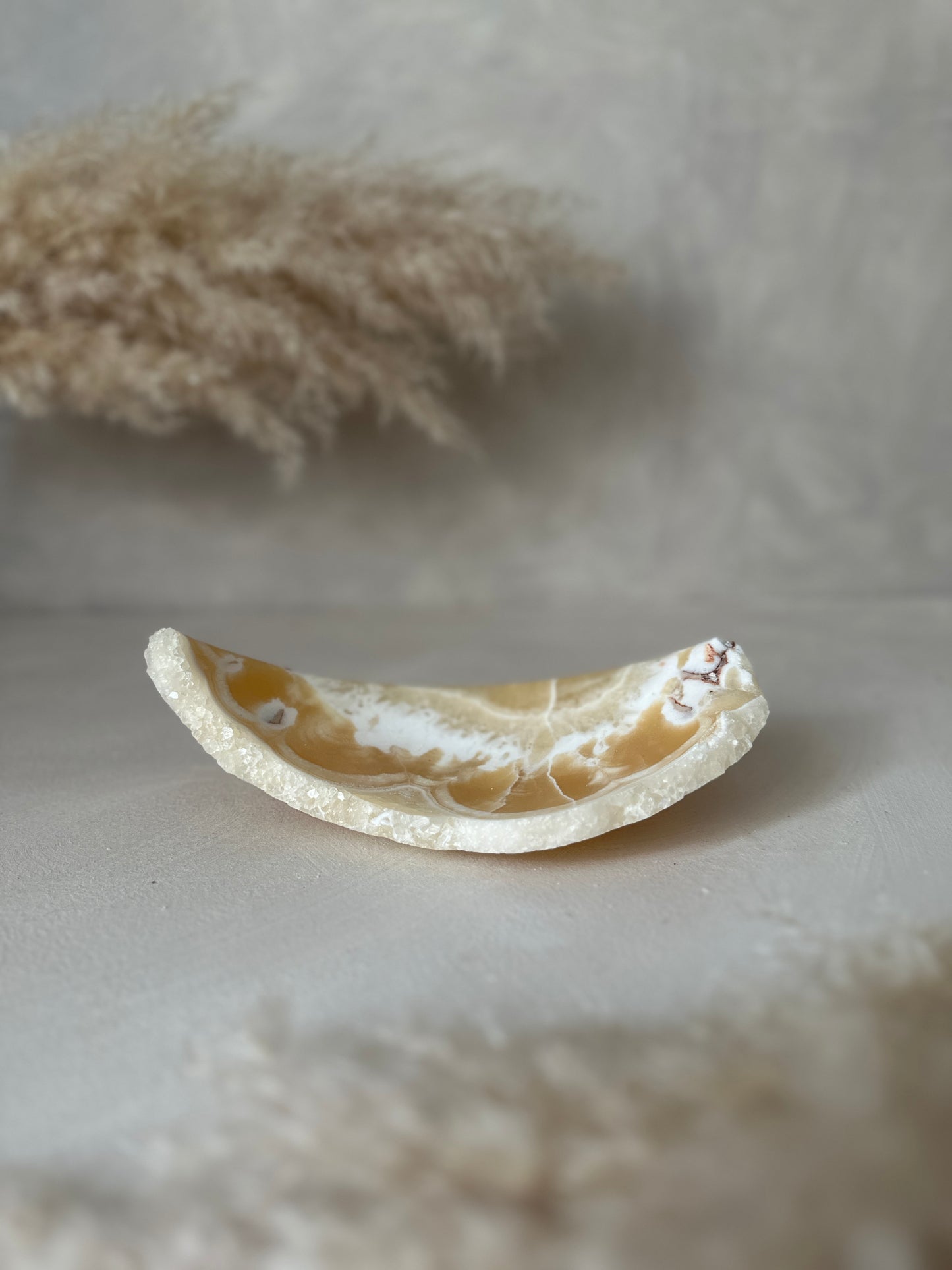 Alabaster Raw | Large 3