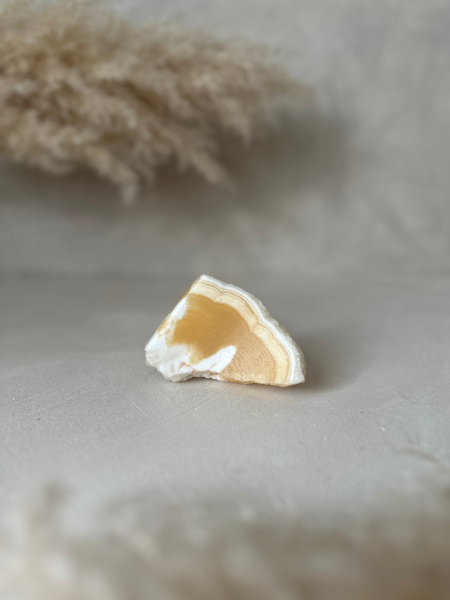 Alabaster Raw | Small 2