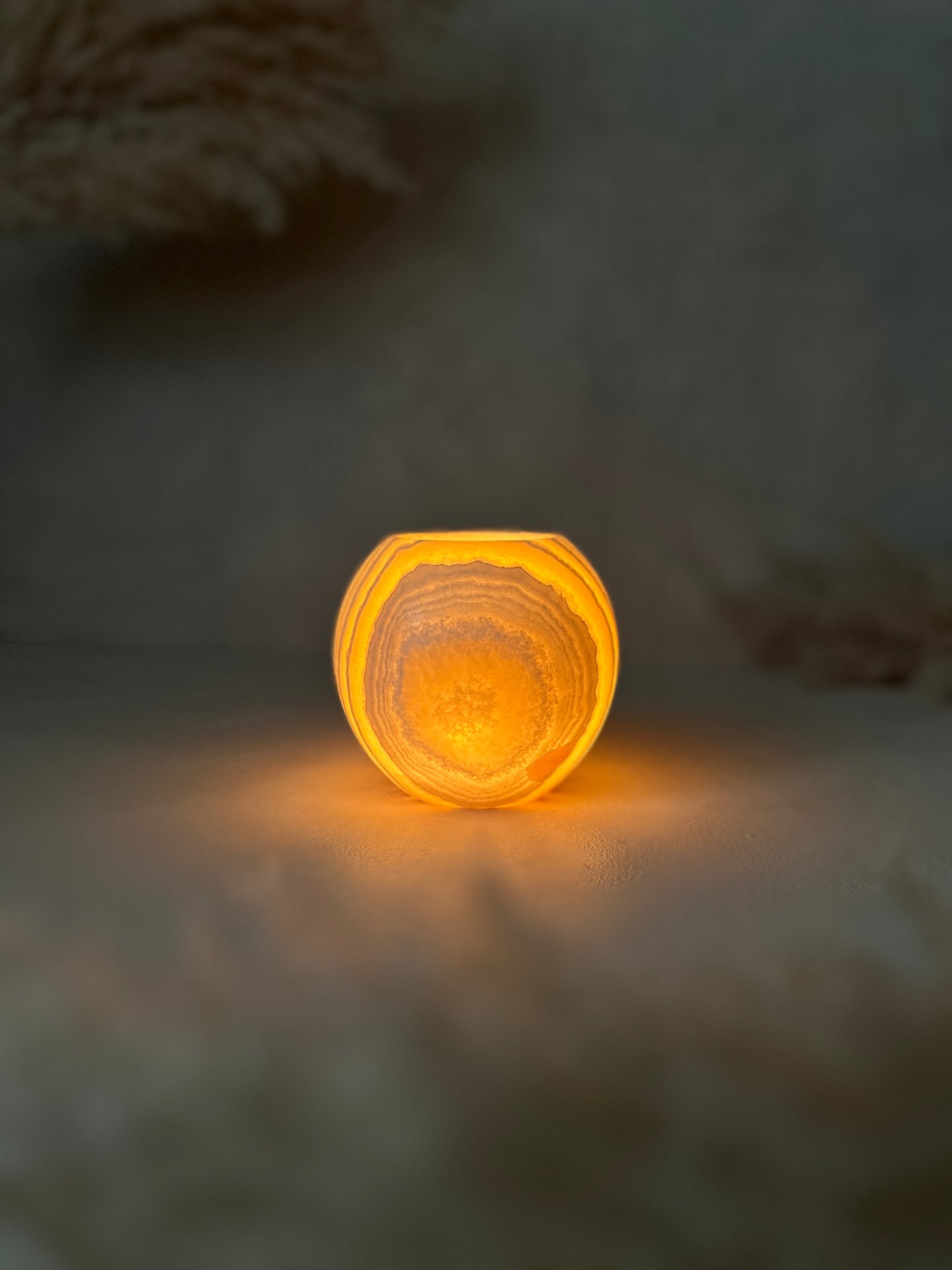 Alabaster | Solis